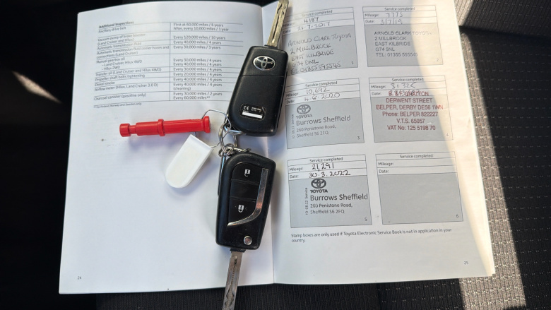 Toyota C-HR 1.2T Icon 5dr Petrol Hatchback